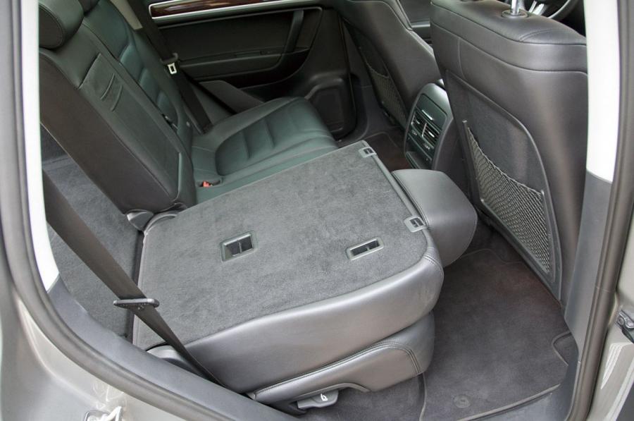  Volkswagen Touareg Hybrid 2012 года  (фото 27 из 42)